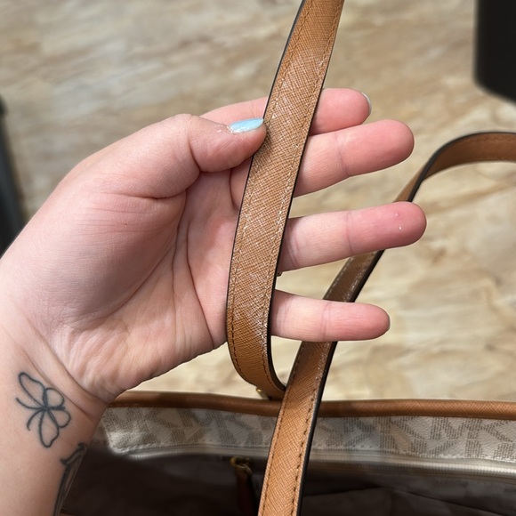 Michael Kors Brown and Cream Tote Bag Jet Set Tote - Picture 7 of 8